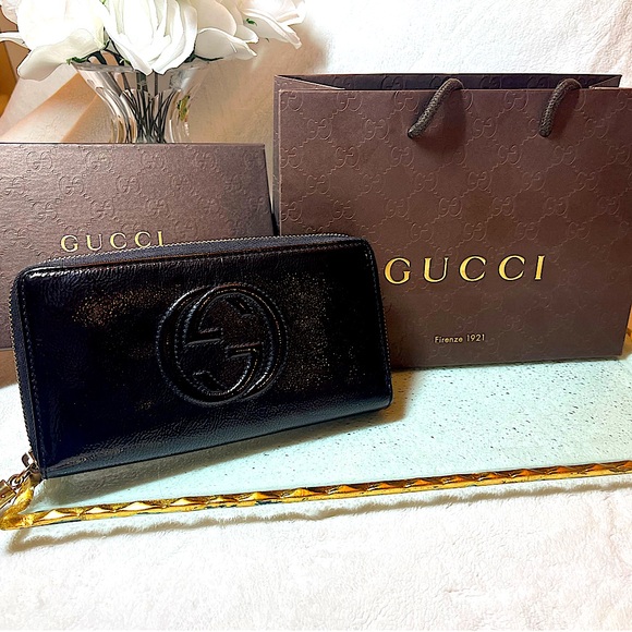 Gucci Soho Patent Leather Zippy Wallet - Picture 6 of 15